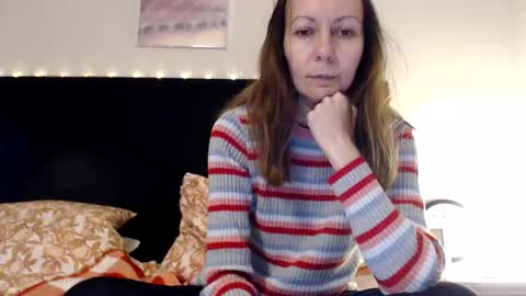 Snapshot of kingandprincess chatting on May 18, 8:36 pm sexysexyhotwetpinkredpussy online show from May 18, 8:36 pm