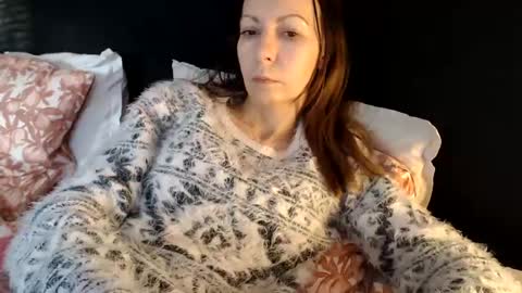 Snapshot of kingandprincess chatting on May 25, 6:25 pm sexysexyhotwetpinkredpussy online show from May 25, 6:25 pm