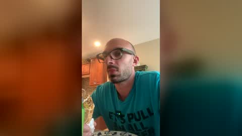 kingdaddysayless online show from July 7, 8:13 pm