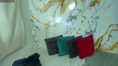 kingdanny_8 online show from March 8, 3:32 am