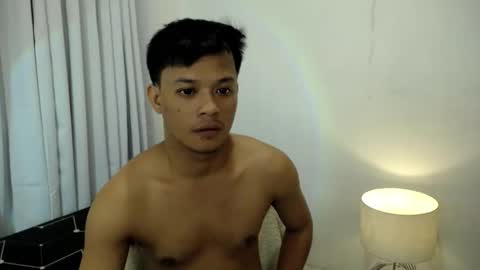 Snapshot of kingdomcum96 chatting on March 8, 7:45 am kingdomcum96 online show from March 8, 7:45 am