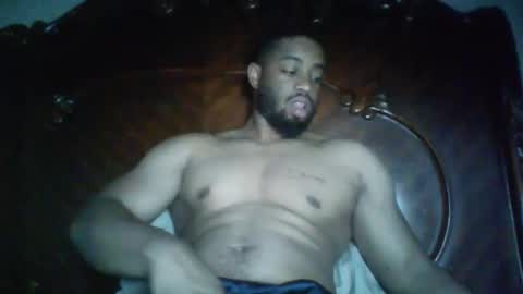 Snapshot of kingdreck28 chatting on December 19, 7:48 am kingdreck28 online show from December 19, 7:48 am