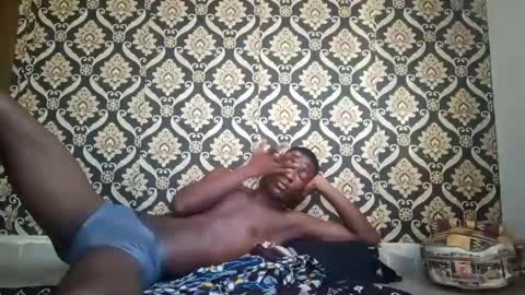 Snapshot of kingemizzy chatting on October 26, 6:52 am kingemizzy online show from October 26, 6:52 am