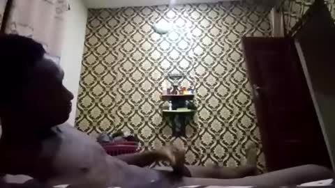 Snapshot of kingemizzy chatting on November 12, 2:01 am kingemizzy online show from November 12, 2:01 am