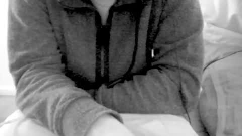 Snapshot of kingindisguise69 chatting on February 7, 2:40 am kingindisguise69 online show from February 7, 2:40 am