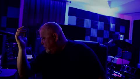 King James VIII online show from February 16, 5:36 am