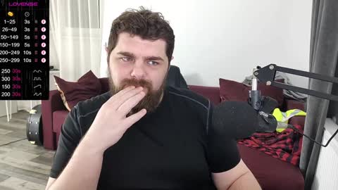 Snapshot of kingmarti chatting on January 9, 2:22 am Marti online show from January 9, 2:22 am