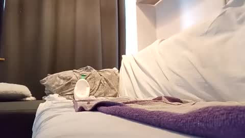 Snapshot of kingnavo chatting on October 6, 12:24 pm kingnavo online show from October 6, 12:24 pm