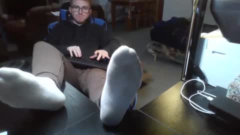 Snapshot of kingoffootfetish chatting on December 16, 9:31 pm Master King Tommy online show from December 16, 9:31 pm