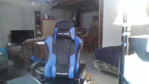 Snapshot of kingoffootfetish chatting on December 17, 2:12 am Master King Tommy online show from December 17, 2:12 am