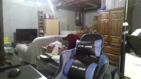 Snapshot of kingoffootfetish chatting on March 5, 9:27 am Master King Tommy online show from March 5, 9:27 am