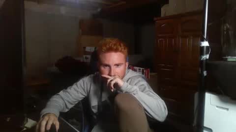 Snapshot of kingoffootfetish chatting on September 17, 7:21 am Master King Tommy online show from September 17, 7:21 am