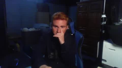 Snapshot of kingoffootfetish chatting on September 19, 5:31 am Master King Tommy online show from September 19, 5:31 am