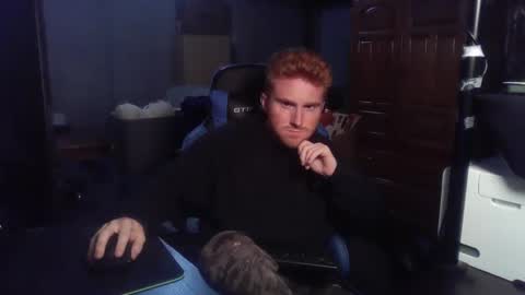 Snapshot of kingoffootfetish chatting on September 25, 12:14 am Master King Tommy online show from September 25, 12:14 am