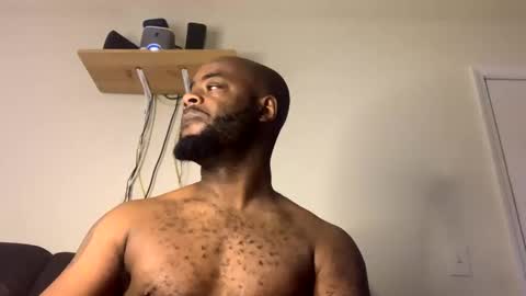 Snapshot of kingofkingz74 chatting on January 6, 2:14 pm kingofkingz74 online show from January 6, 2:14 pm