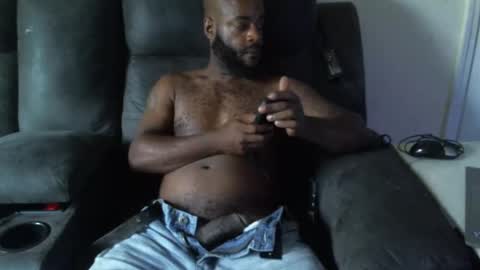 Snapshot of kingofkingz74 chatting on September 28, 8:03 pm kingofkingz74 online show from September 28, 8:03 pm