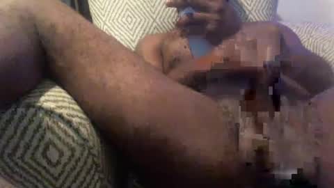 Snapshot of kingofkingz74 chatting on July 14, 2:05 am kingofkingz74 online show from July 14, 2:05 am