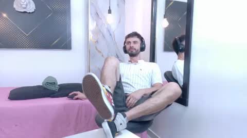KING  online show from June 25, 5:12 am