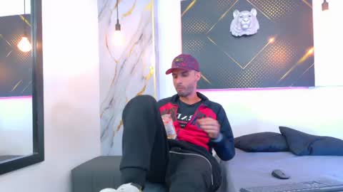 KING  online show from July 22, 3:31 am