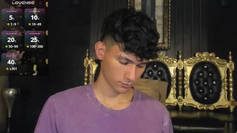 Snapshot of kingparker1 chatting on December 11, 10:25 am A L E X online show from December 11, 10:25 am