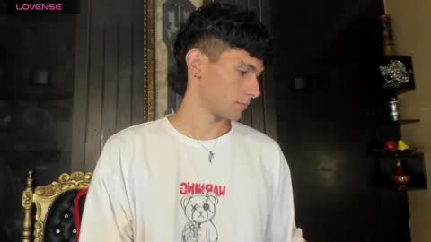  A L E X  online show from December 20, 4:31 am