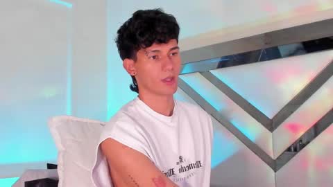 Snapshot of kingparker1 chatting on February 9, 12:08 pm A L E X online show from February 9, 12:08 pm