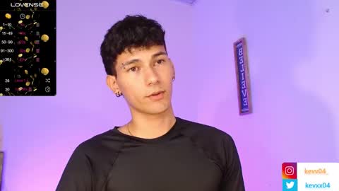 Snapshot of kingparker1 chatting on September 22, 1:29 am A L E X online show from September 22, 1:29 am