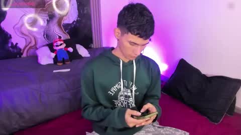  A L E X  online show from February 17, 3:14 am