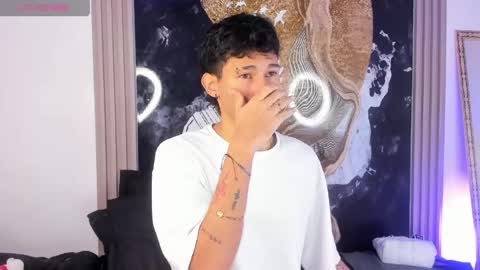 A L E X  online show from June 9, 3:51 am