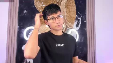  A L E X  online show from June 22, 1:40 am