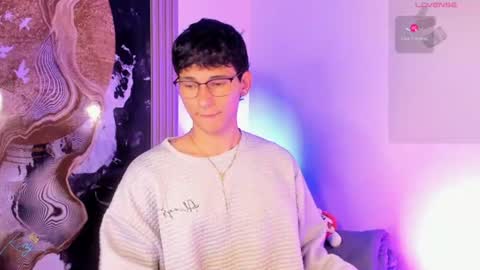  A L E X  online show from July 6, 3:14 am
