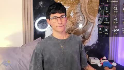  A L E X  online show from July 11, 4:04 am