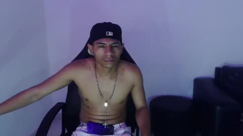 DOMINANT ALPHA KINGS online show from March 2, 5:08 am