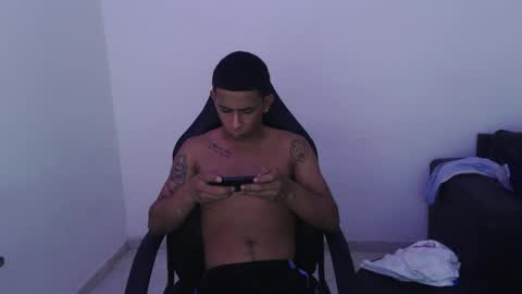 DOMINANT ALPHA KINGS online show from March 17, 7:17 pm