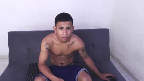 DOMINANT ALPHA KINGS online show from June 9, 4:51 pm