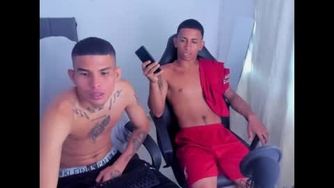DOMINANT ALPHA KINGS online show from June 15, 8:22 pm