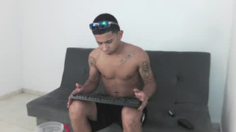 DOMINANT ALPHA KINGS online show from July 3, 4:52 am