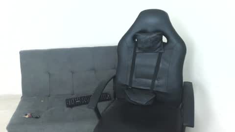 DOMINANT ALPHA KINGS online show from July 25, 2:09 am