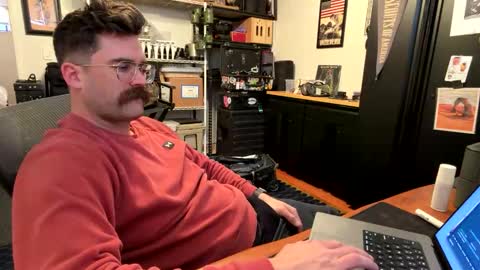 kingxhelm online show from March 8, 6:55 pm