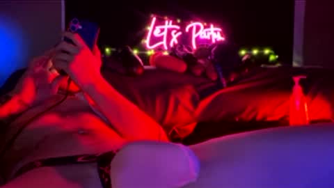 KinkPLAY9 online show from December 18, 8:09 am