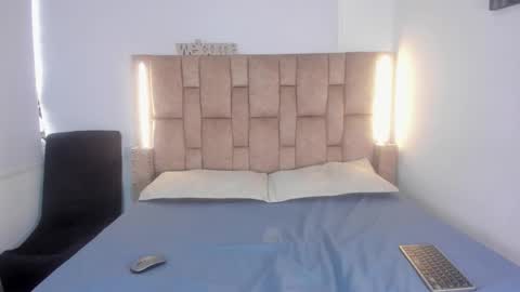 kinky__couplee online show from March 17, 7:17 pm