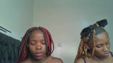 Snapshot of kinky_aria chatting on September 16, 3:29 am kinky_aria online show from September 16, 3:29 am