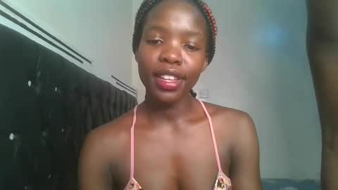 Snapshot of kinky_aria chatting on September 17, 6:31 pm kinky_aria online show from September 17, 6:31 pm