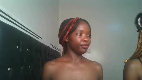 Snapshot of kinky_aria chatting on September 18, 6:43 pm kinky_aria online show from September 18, 6:43 pm