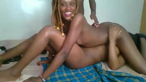 Snapshot of kinky_aria chatting on September 24, 6:33 pm kinky_aria online show from September 24, 6:33 pm