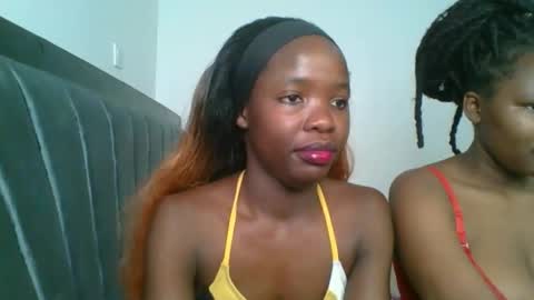 Snapshot of kinky_aria chatting on October 8, 6:49 pm kinky_aria online show from October 8, 6:49 pm