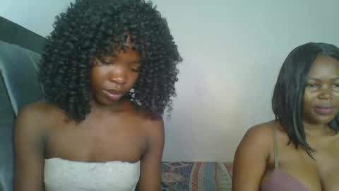 Snapshot of kinky_aria chatting on October 21, 5:57 pm kinky_aria online show from October 21, 5:57 pm