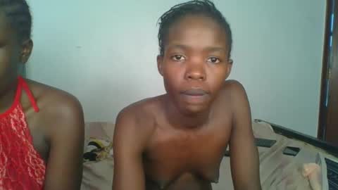 Snapshot of kinky_aria chatting on October 24, 5:48 am kinky_aria online show from October 24, 5:48 am