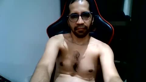 kinky_one1 online show from August 2, 11:47 pm