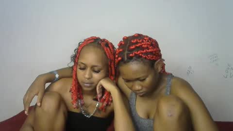 Snapshot of kinky_secrett chatting on September 24, 2:04 am Cupshee and cushey online show from September 24, 2:04 am